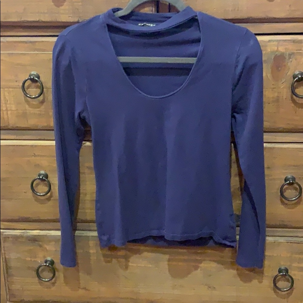 Large Keyhole Long Sleeve Shirt
